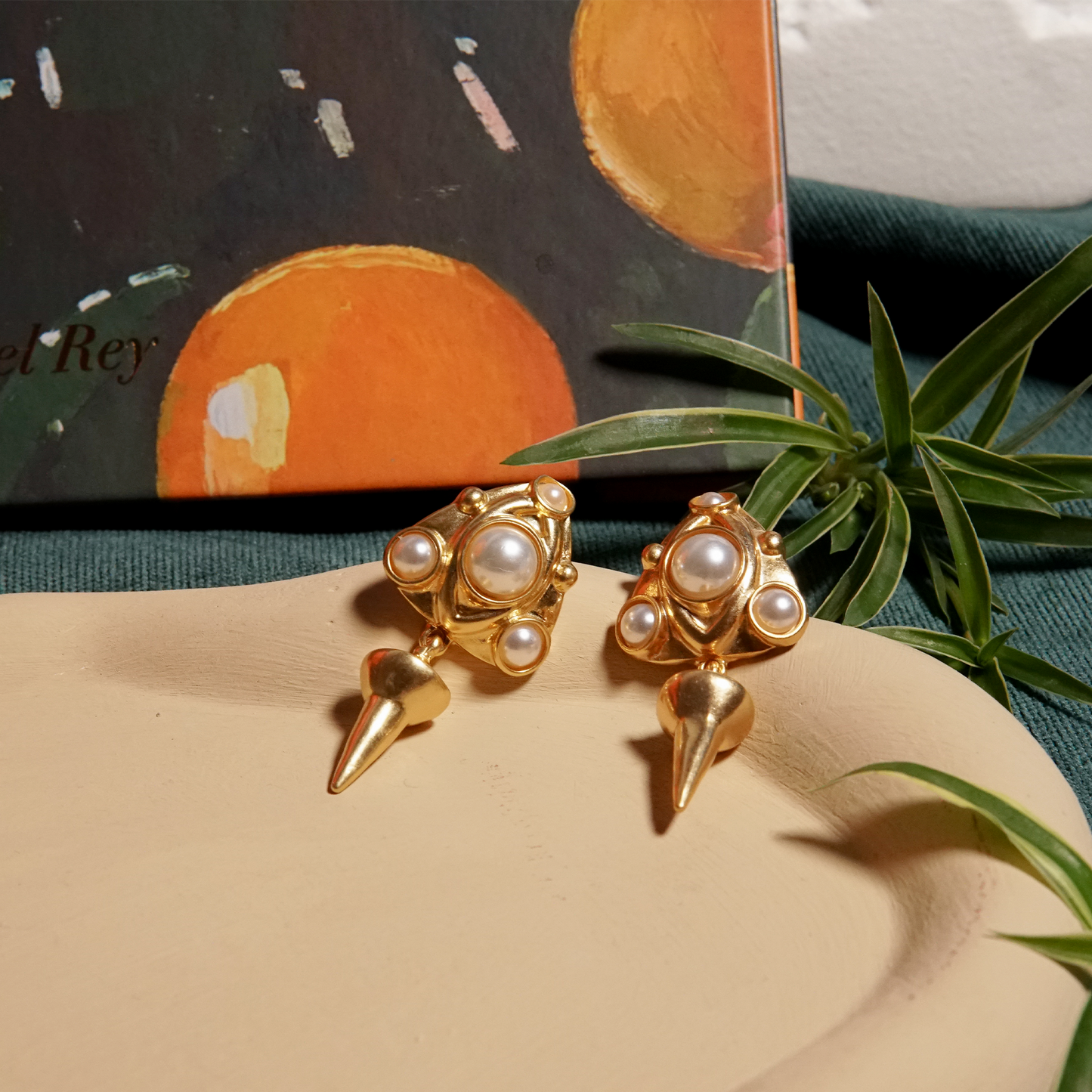 Orbital Pearl Spike Drops