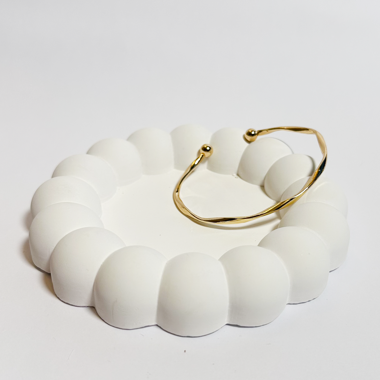 Golden Twist Open Cuff