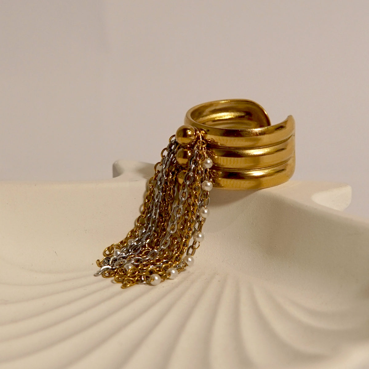 Moti Latkan Ring